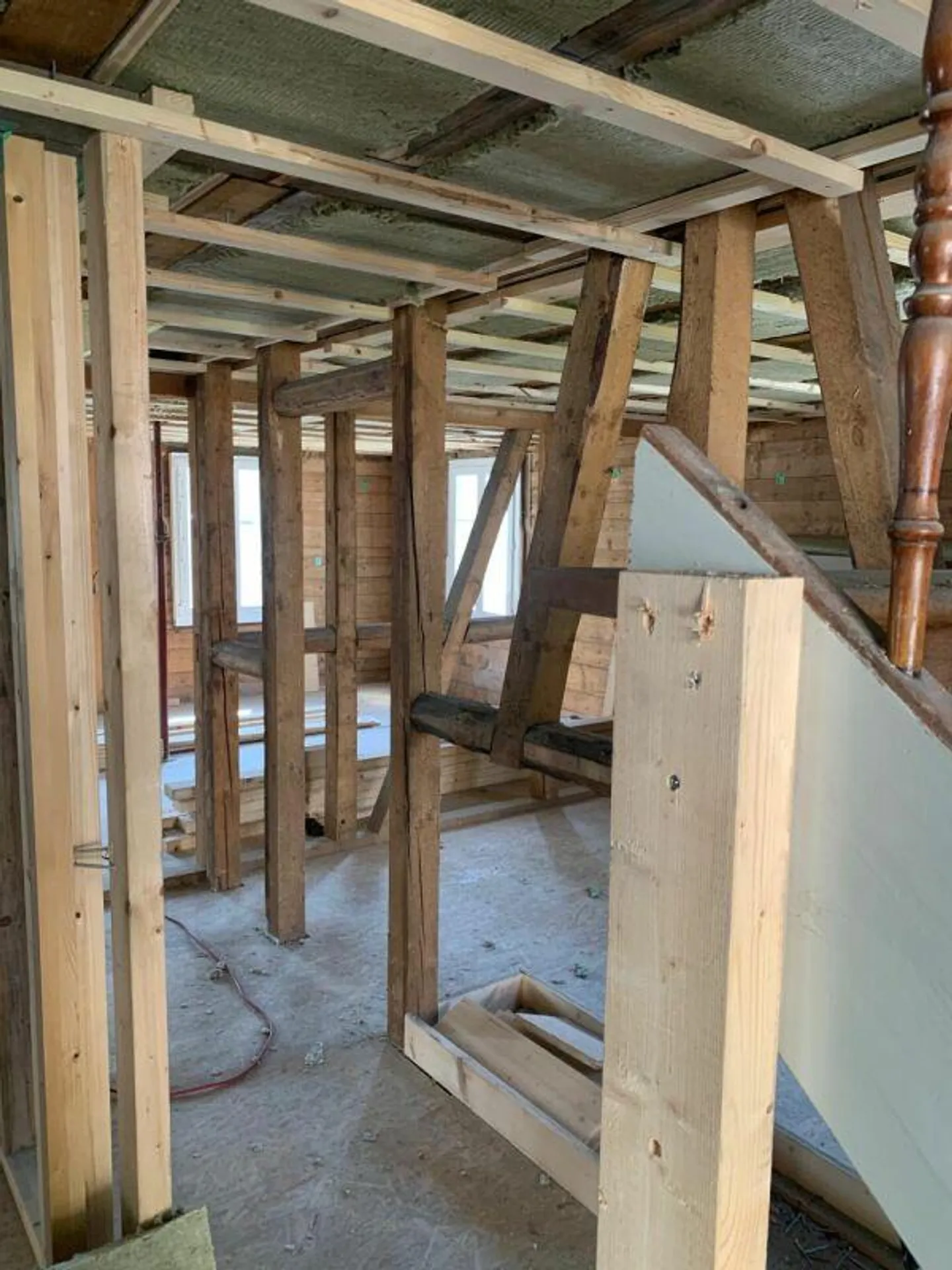 Casa multifamiliare da ristrutturare con potenziale di sviluppo - Foto 6 di 11