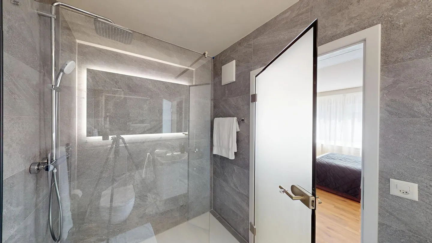 Exclusive Maisonette in the City Center - Photo 12 of 21