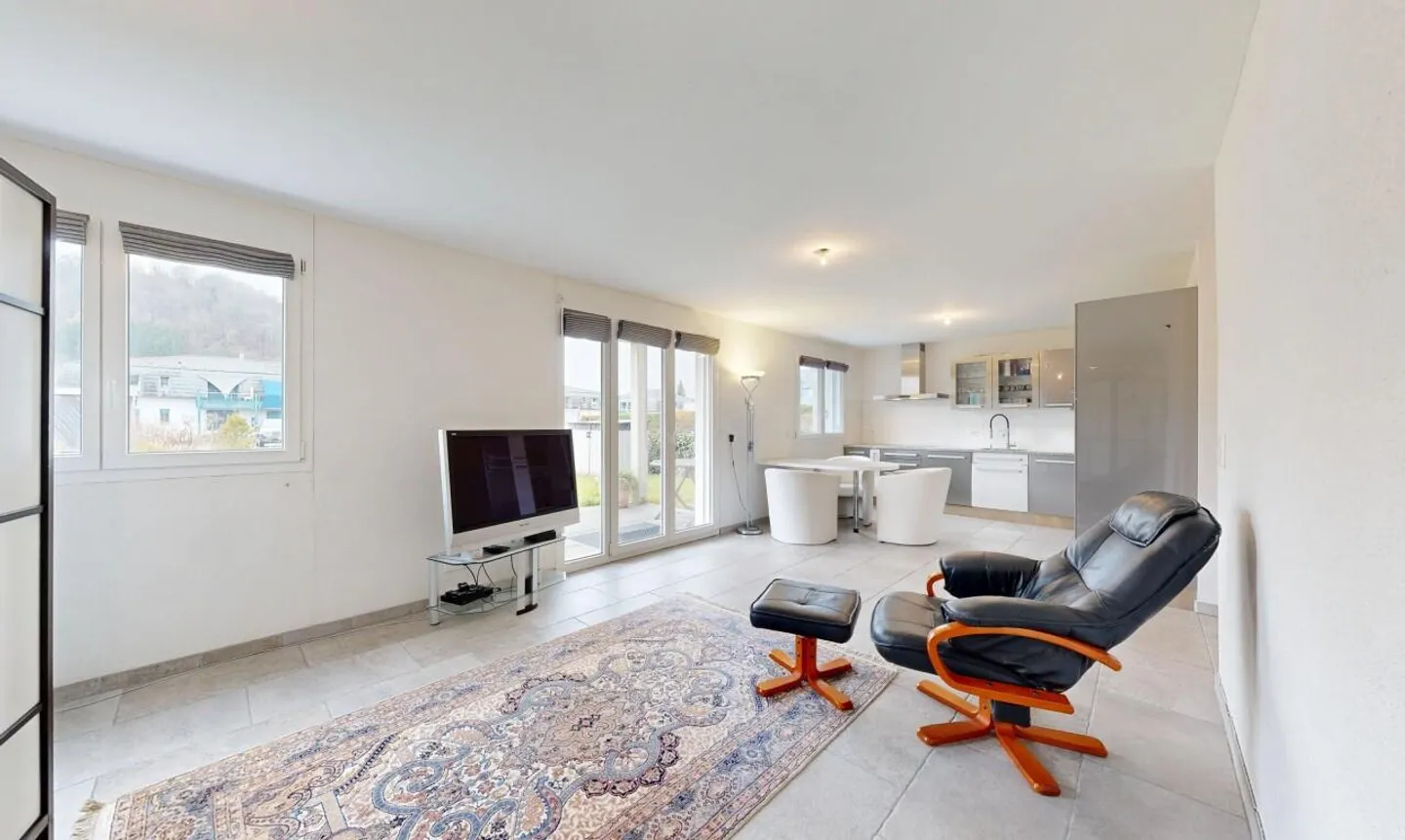 Charmant appartement 4.5 pièces au c?ur du Vully - Photo 4 sur 11