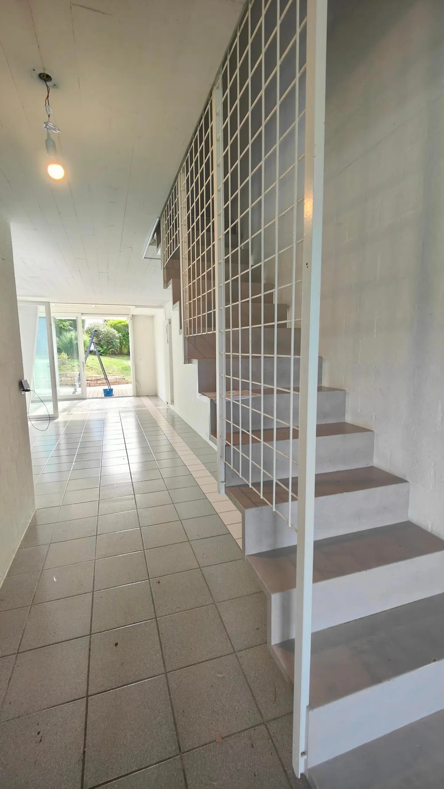 Sunny 4.5 room maisonette apartment on garden level and 1st floor with winter garden - Photo 7 of 10