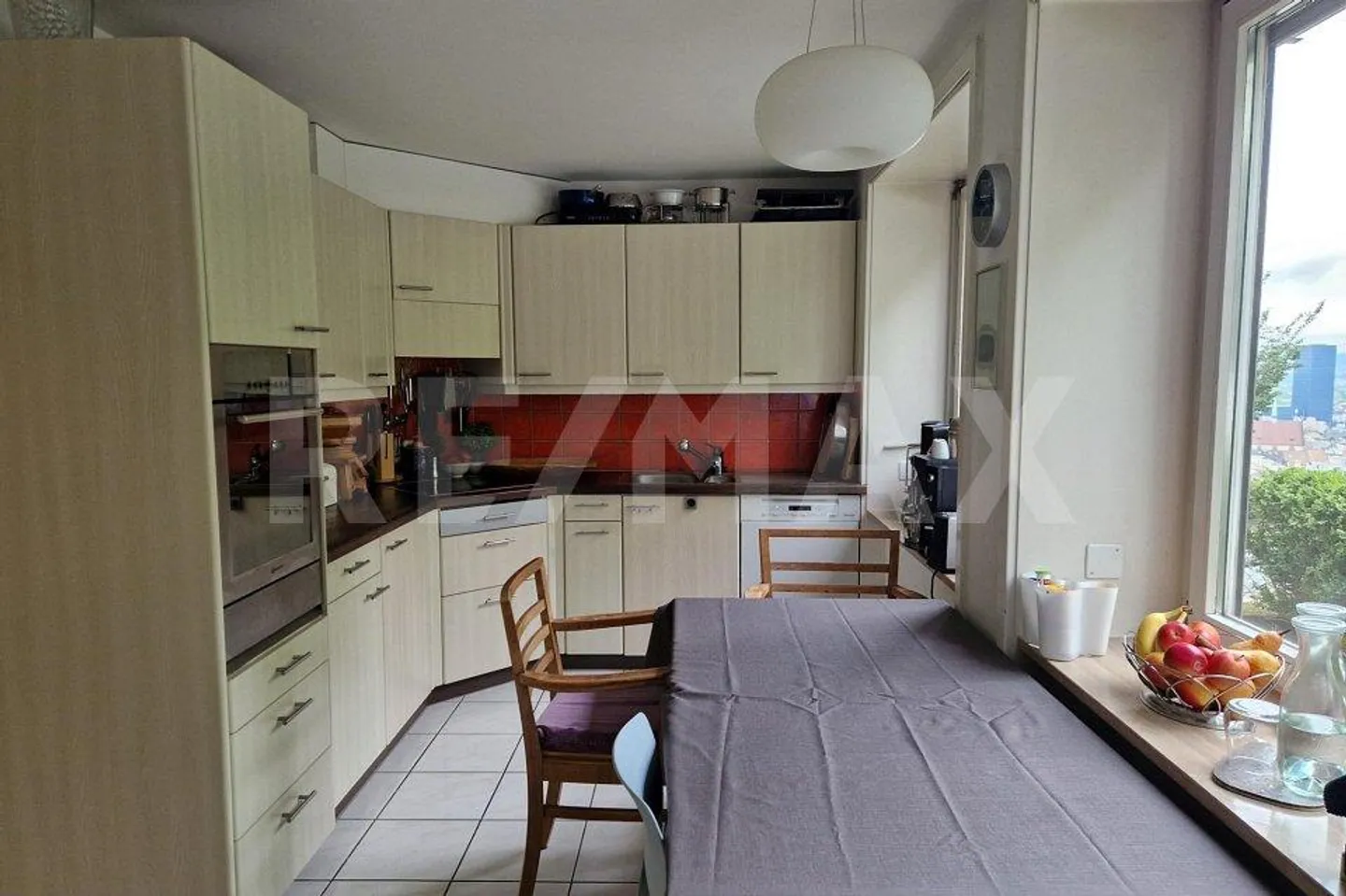 Cozy 3 1/2-Room Apartment with Garden on Bruderholz - Photo 3 of 11