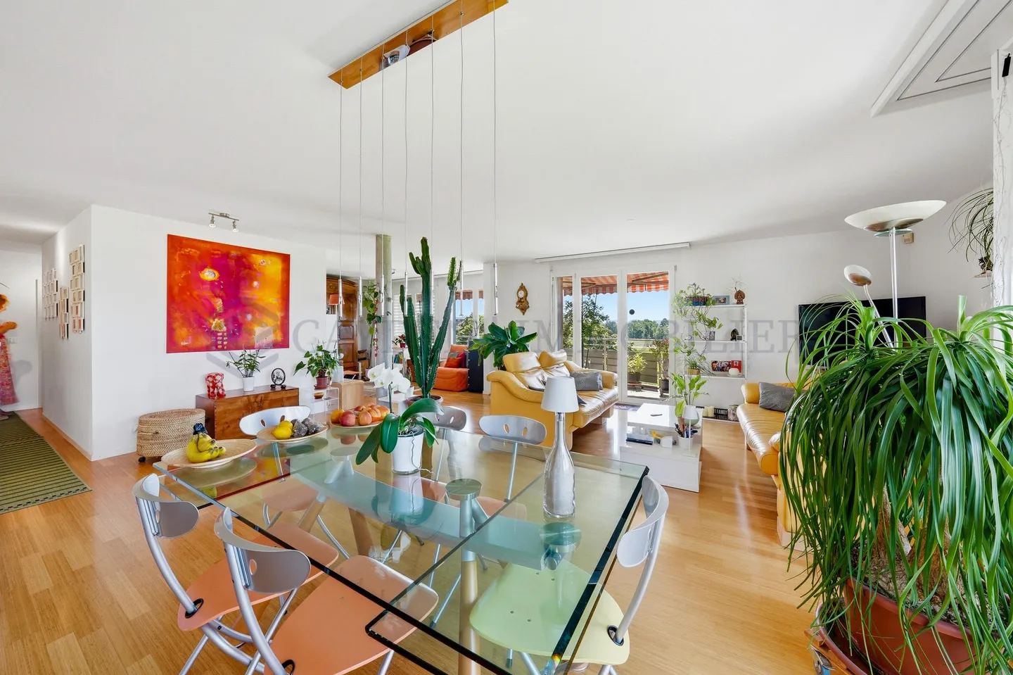 Appartement spacieux avec vue alpine - Photo 4 sur 14