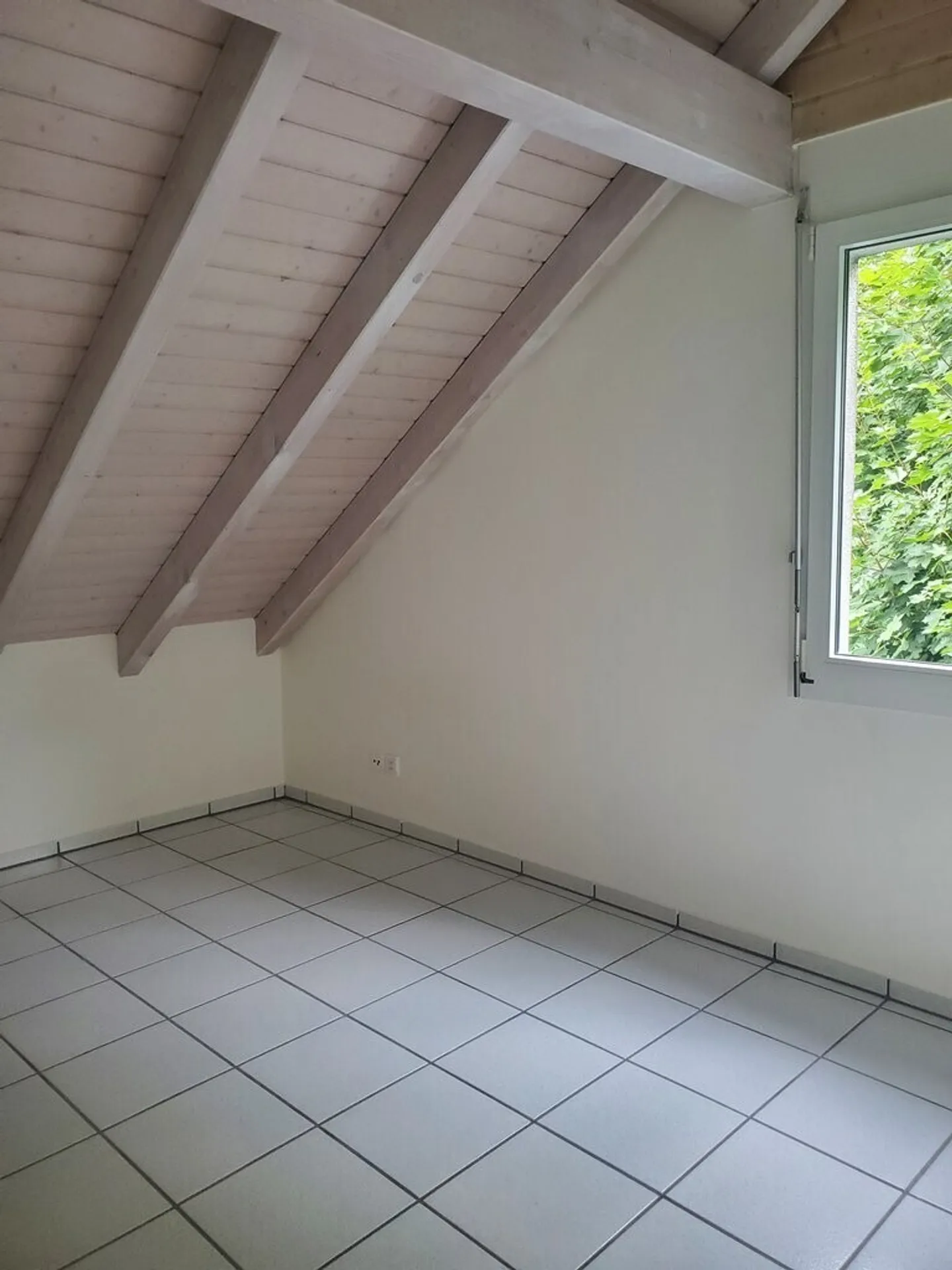 Occasione unica - affascinante appartamento mansardato in posizione tranquilla! - Foto 4 di 6