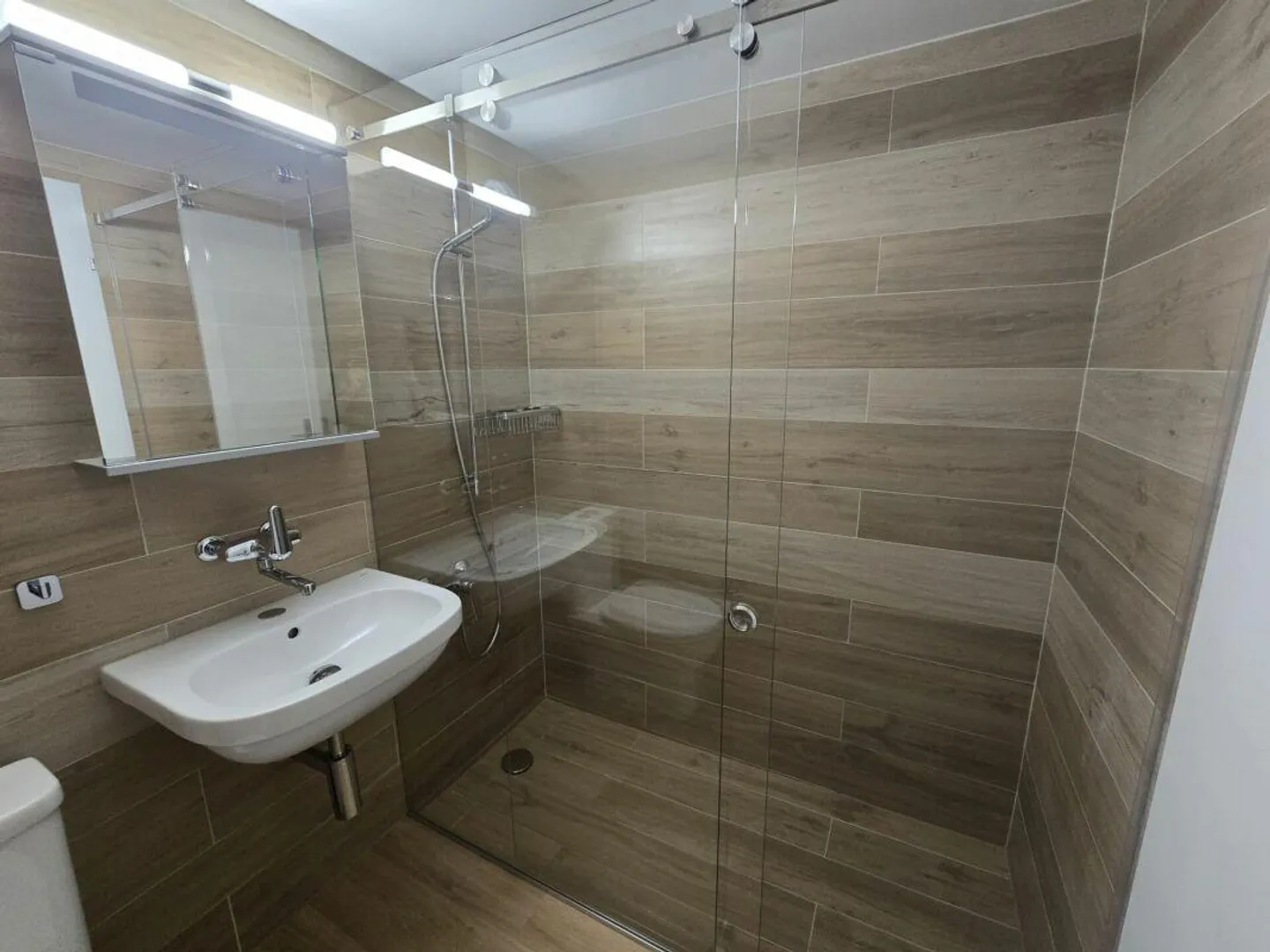 1.5-room city apartment renovated and furnished - Photo 6 of 6