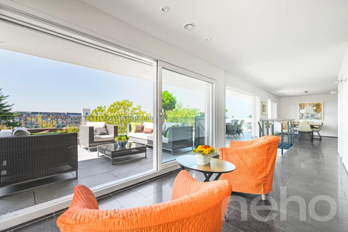 Bellissimo appartamento con terrazza e vista mozzafiato sulle montagne - Foto 11 di 13