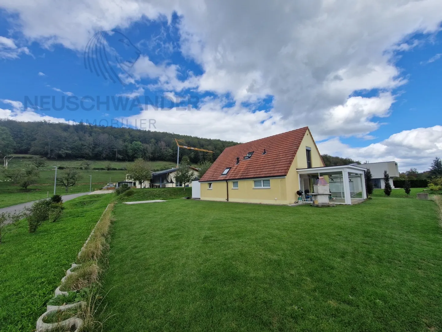 5-Zimmer-Haus - Foto 1 von 7