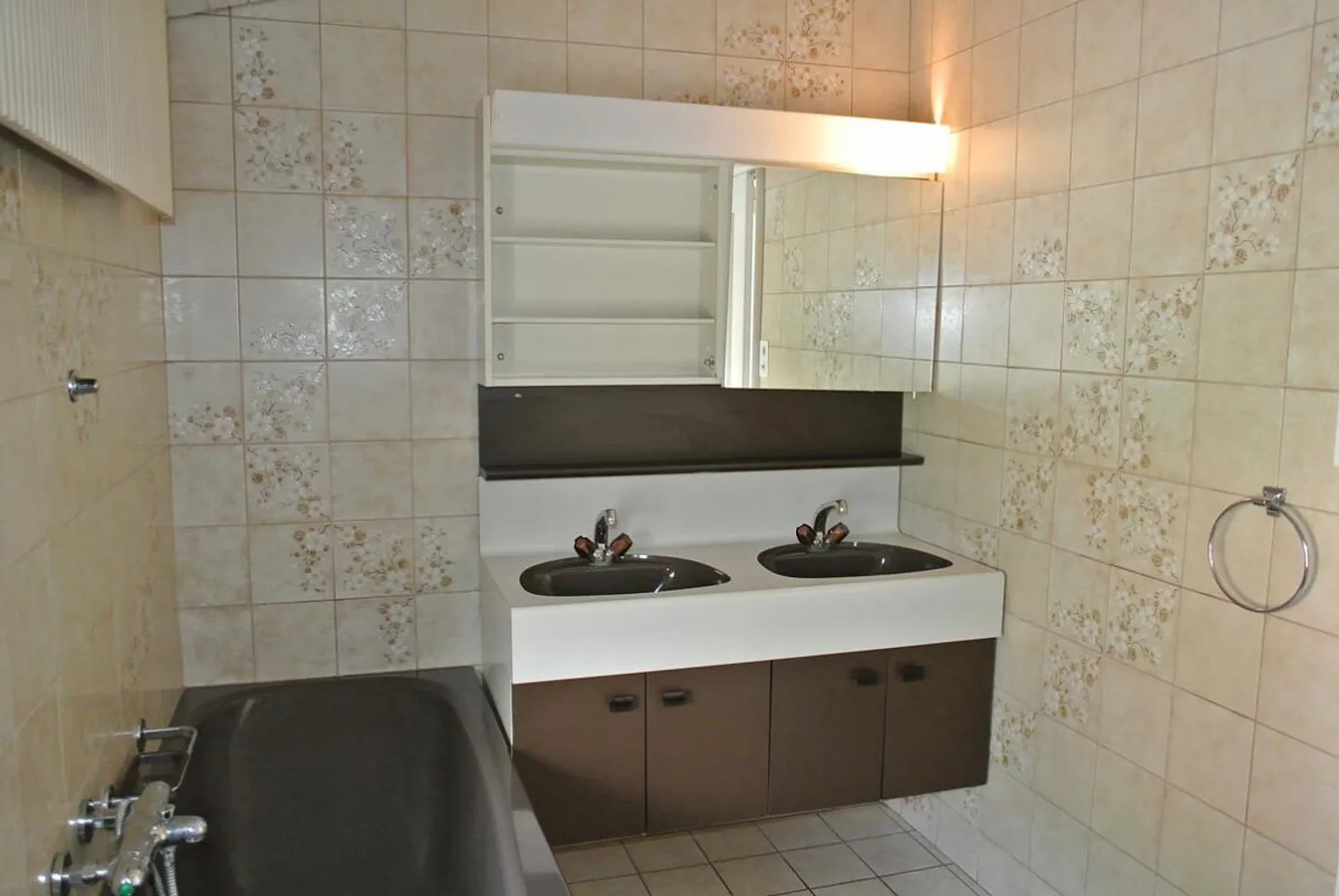 Maison semi-détachée de 4,5 pièces dans un emplacement ensoleillé - Photo 10 sur 13