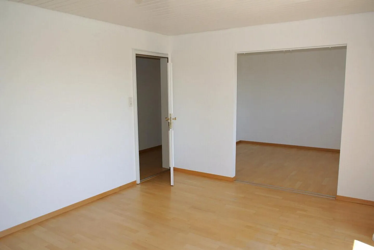 Maison semi-détachée de 4,5 pièces dans un emplacement ensoleillé - Photo 12 sur 13