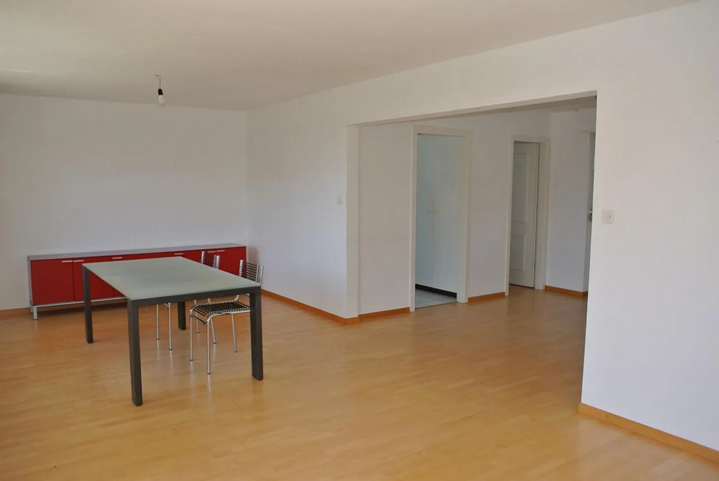 Maison semi-détachée de 4,5 pièces dans un emplacement ensoleillé - Photo 8 sur 13