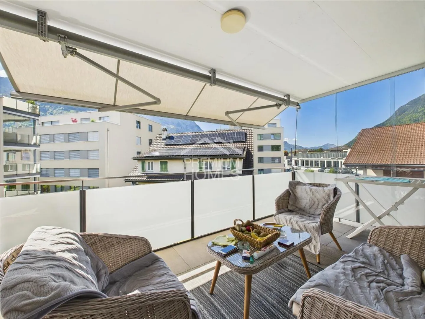 Packing your suitcase, moving in, done. Living is that easy today. - Photo 1 of 7