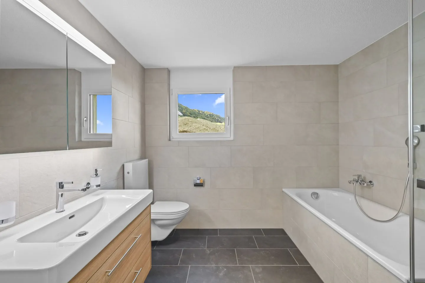 Appartement 4,5 pièces au rez-de-chaussée avec jardin - Photo 6 sur 9