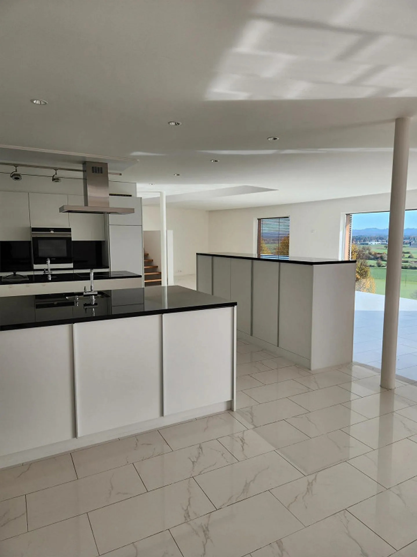 Extraordinary 3.5 Room Duplex Penthouse Apartment / 183m2 - Photo 9 of 24