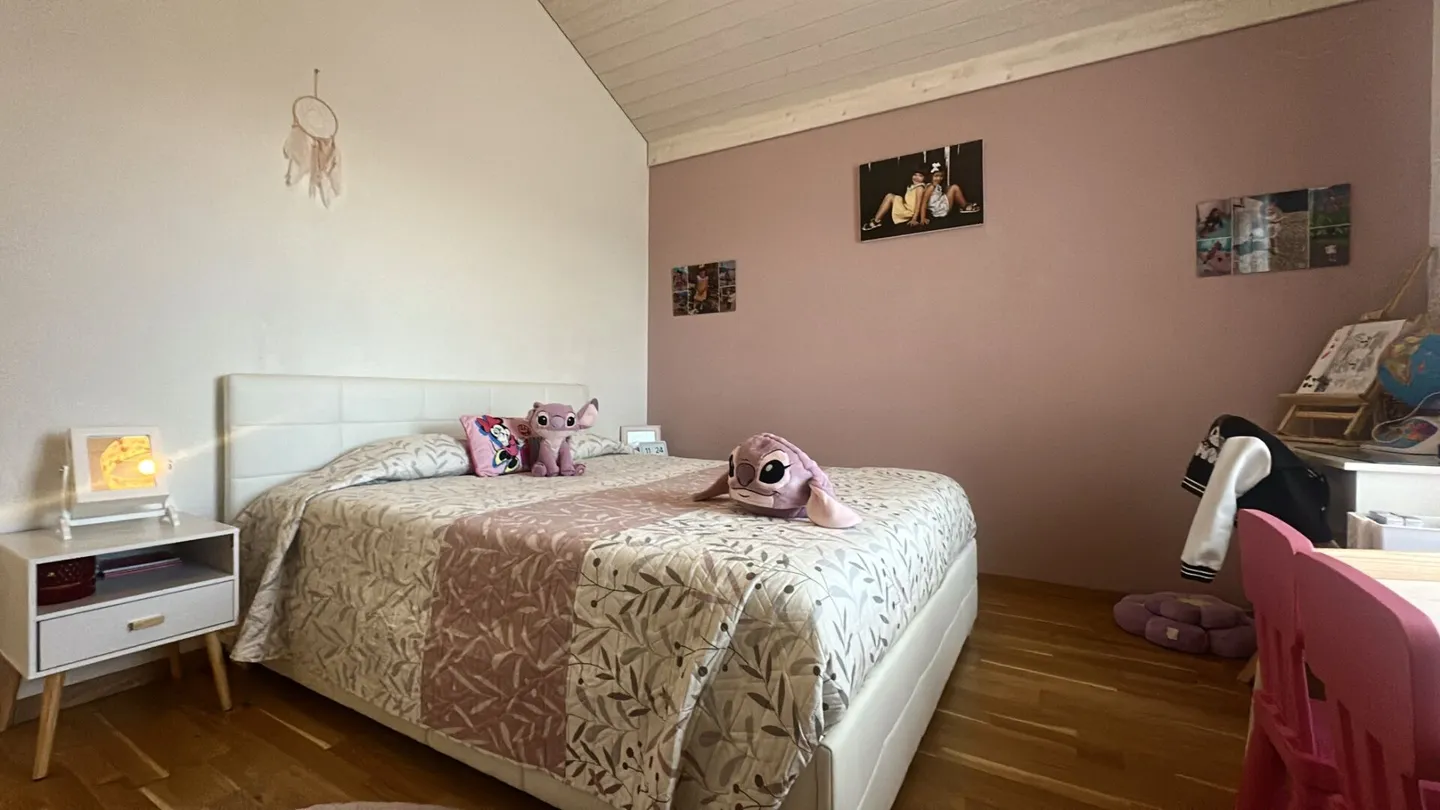 Bel attique cosy en attique de 3.5 pièces avec Mezzanine et immense terrasse - Foto 7 von 12