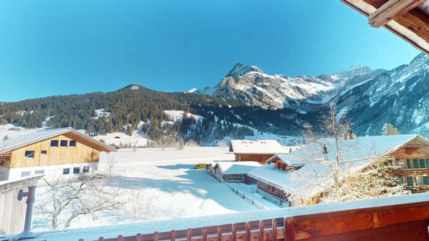 Charming Second Home in Saanenland - Photo 5 of 14