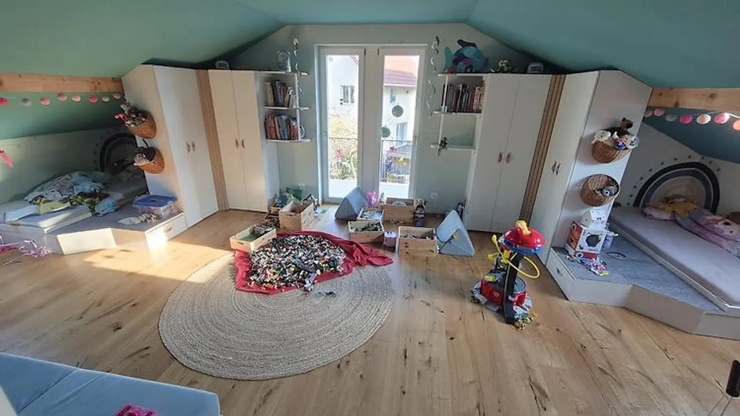 Charming Renovated House - Photo 5 of 9