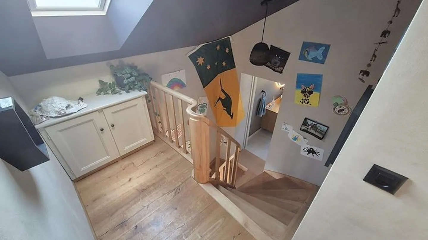 Charming Renovated House - Photo 6 of 9