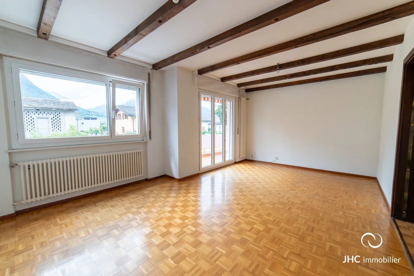 Luminoso appartamento di 4,5 stanze a Uvrier - Foto 1 di 16