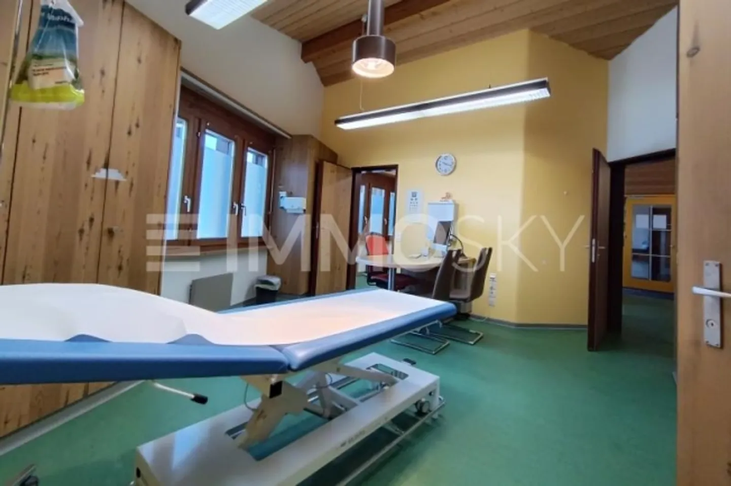 «Unglaubliches Potenzial für Praxis, Coiffeur, Kosmetikstudio, Büro» - Foto 4 von 6