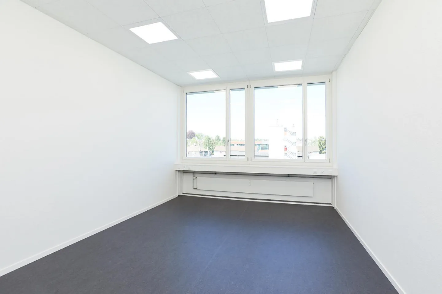 Ufficio moderno e luminoso in una buona posizione ad Allschwil - Foto 6 di 10