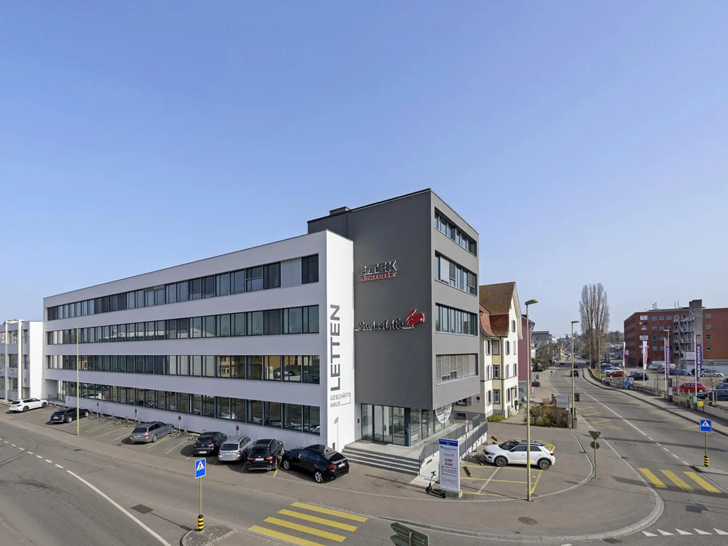 Ufficio moderno e luminoso in una buona posizione ad Allschwil - Foto 3 di 10