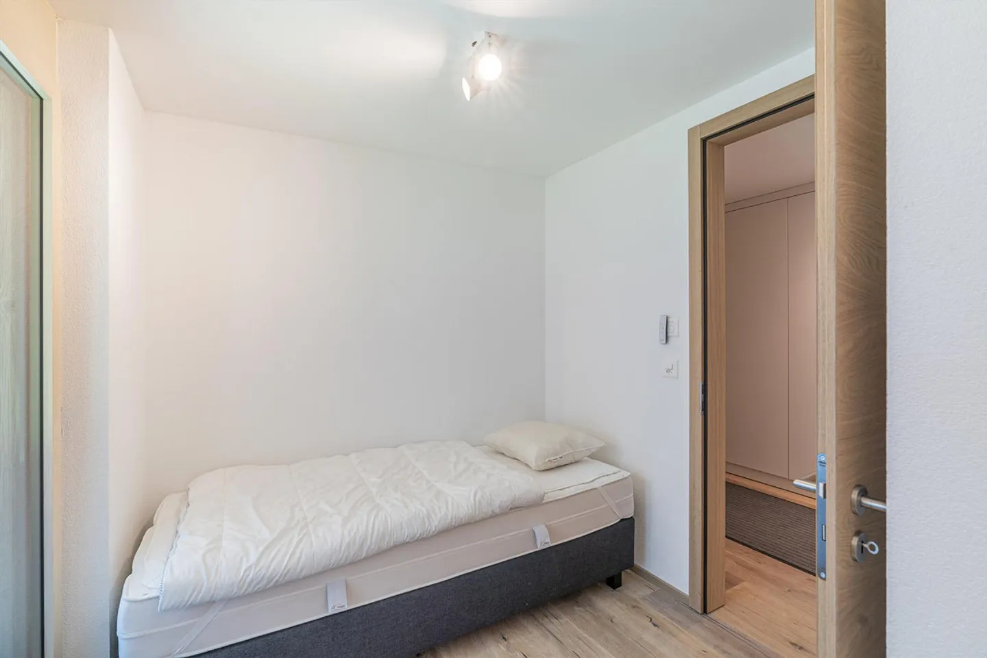 Primary Residence | New Chalet Leni | 3.5 Room Apartment Ground Floor - Photo 8 of 9