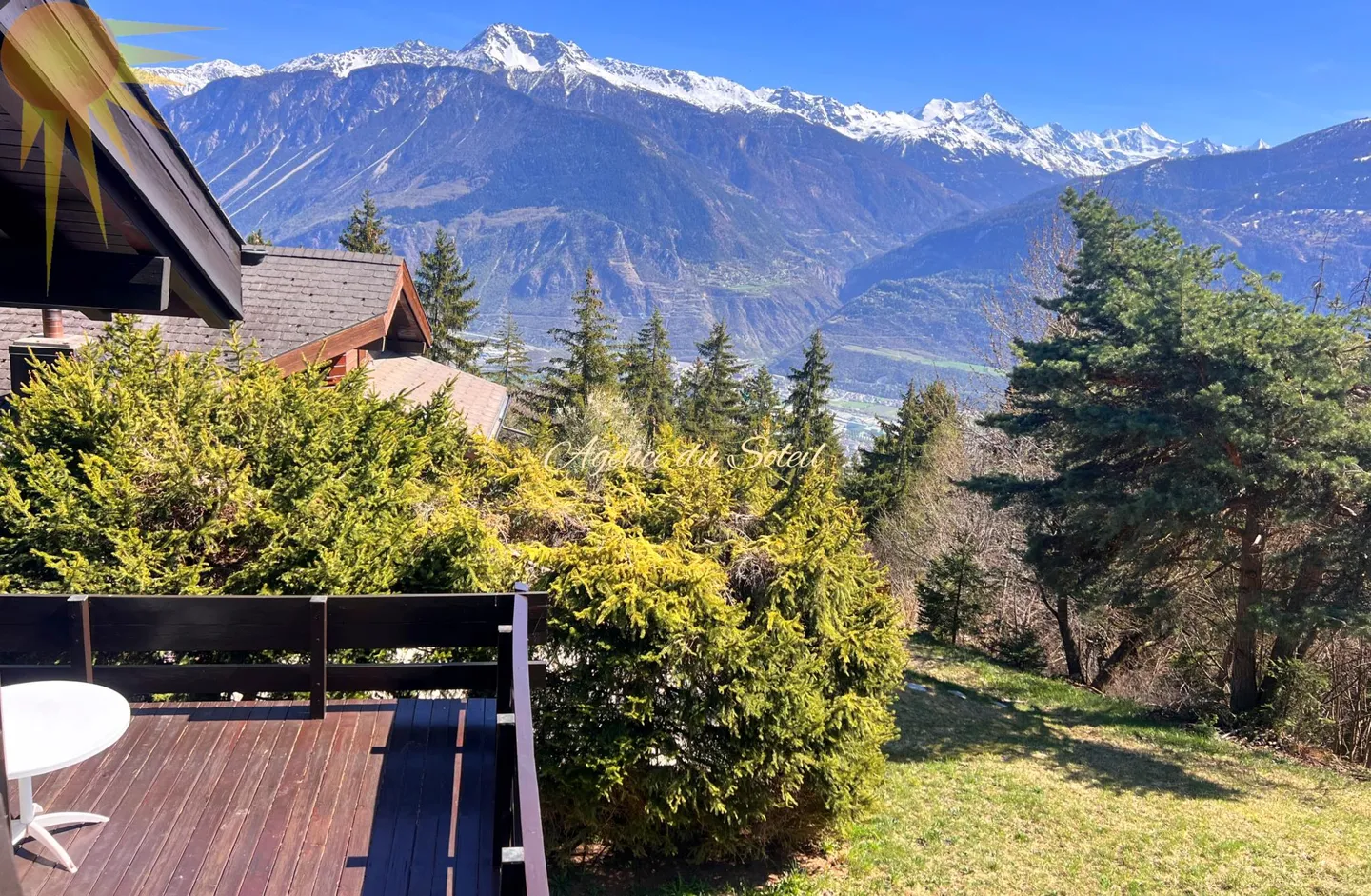 Ideale per una famiglia, questo magnifico e spazioso chalet a 5 minuti in auto da... - Foto 2 di 20