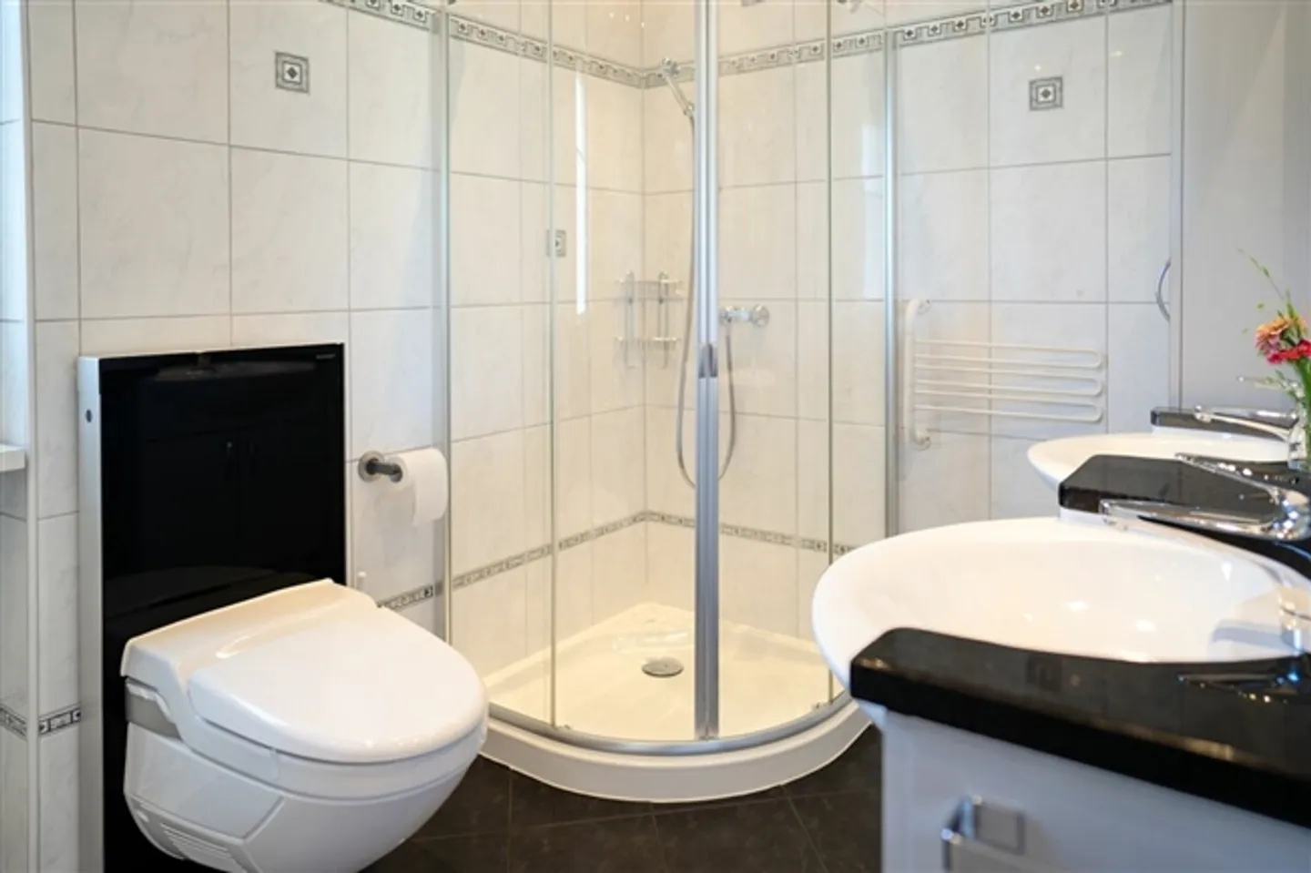 Family Oasis - with Apartment - Photo 7 of 18