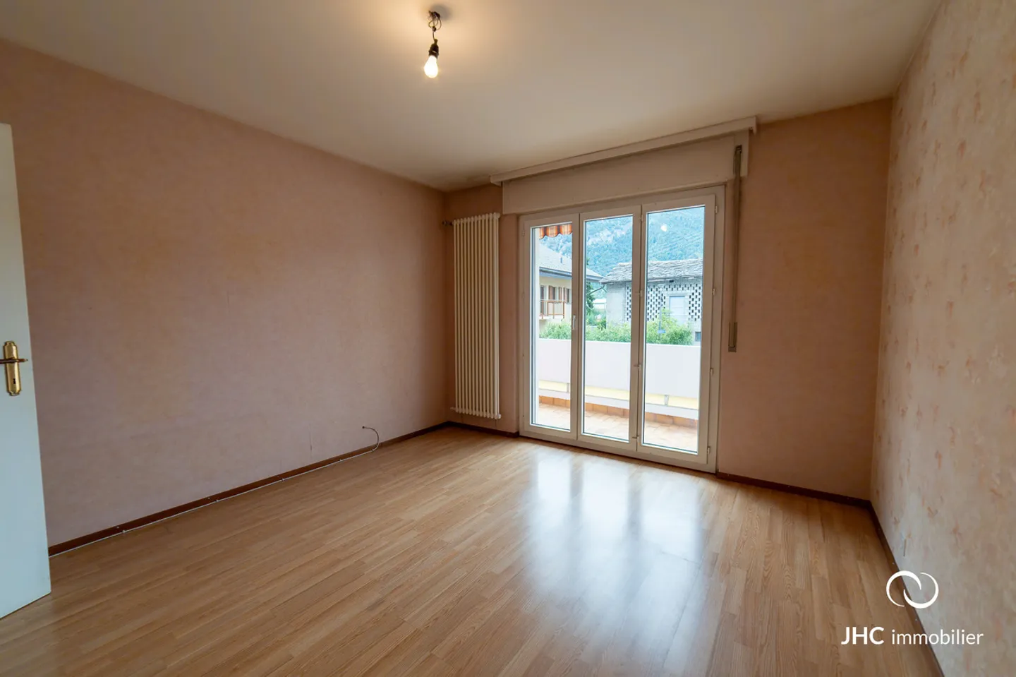 Luminoso appartamento di 4,5 stanze a Uvrier - Foto 9 di 16