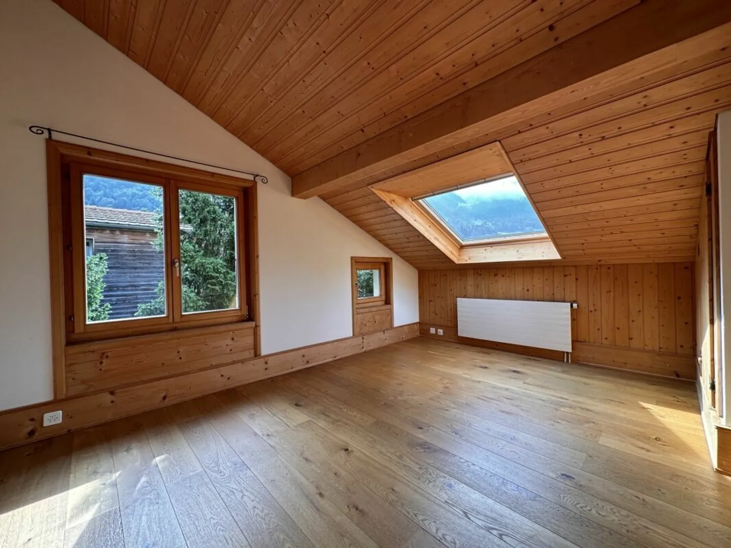 Accogliente appartamento mansardato di 4 stanze in una casa bifamiliare - Foto 4 di 10