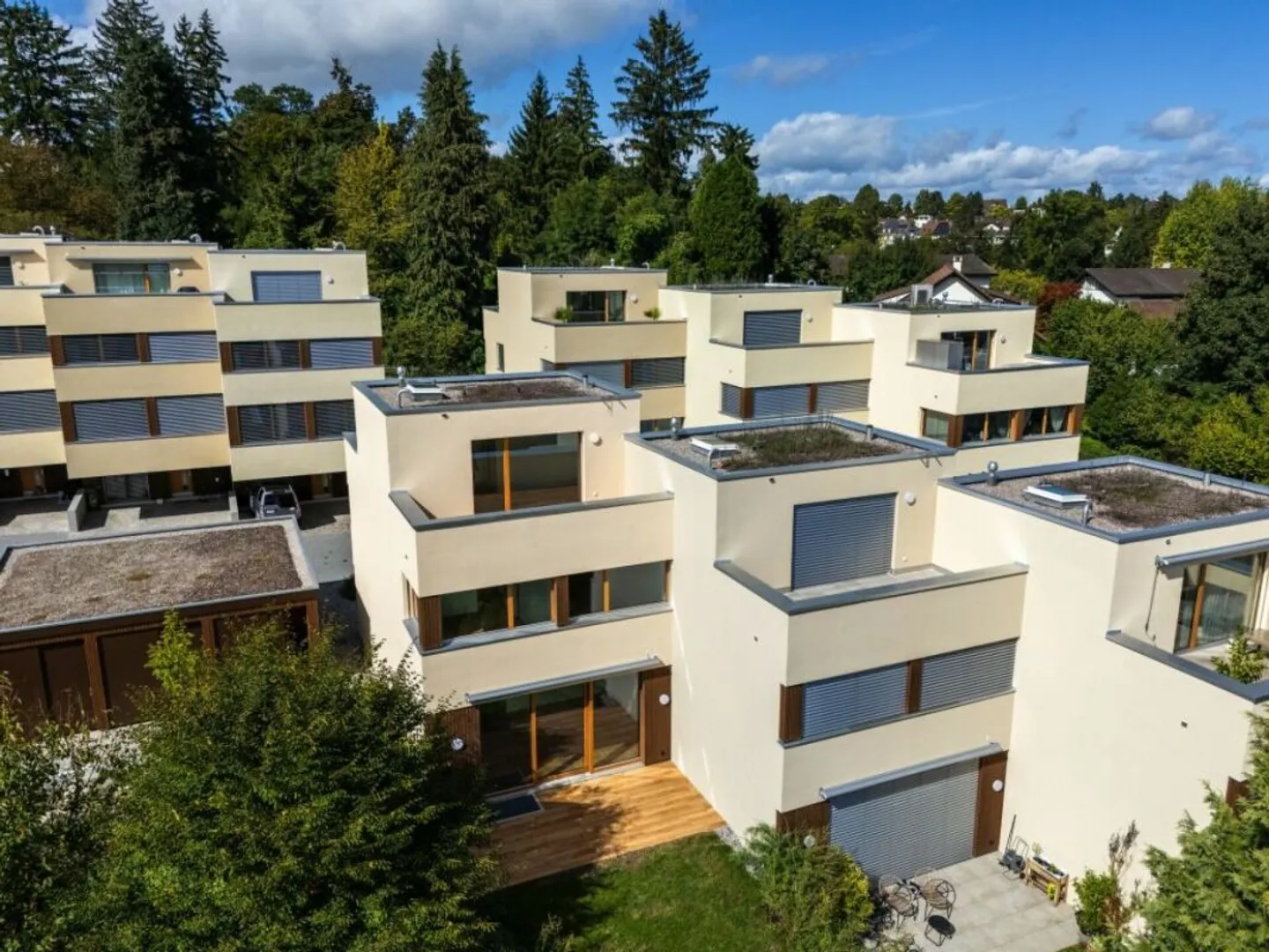 Newly Built 5 1/2 Room Semi-Detached House in Building Lease - Photo 1 of 13
