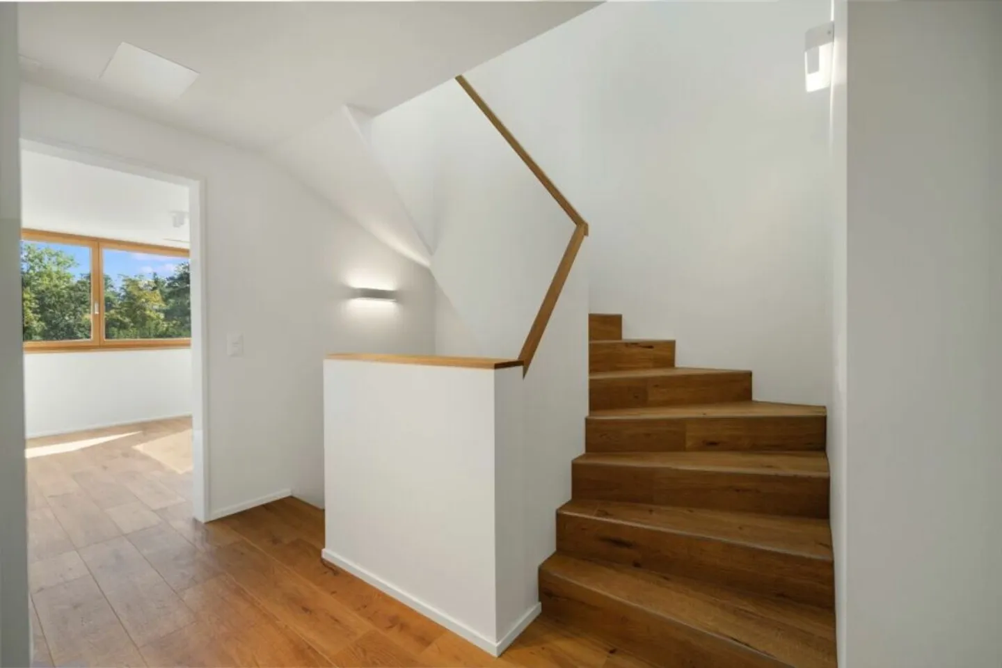 Newly Built 5 1/2 Room Semi-Detached House in Building Lease - Photo 5 of 13