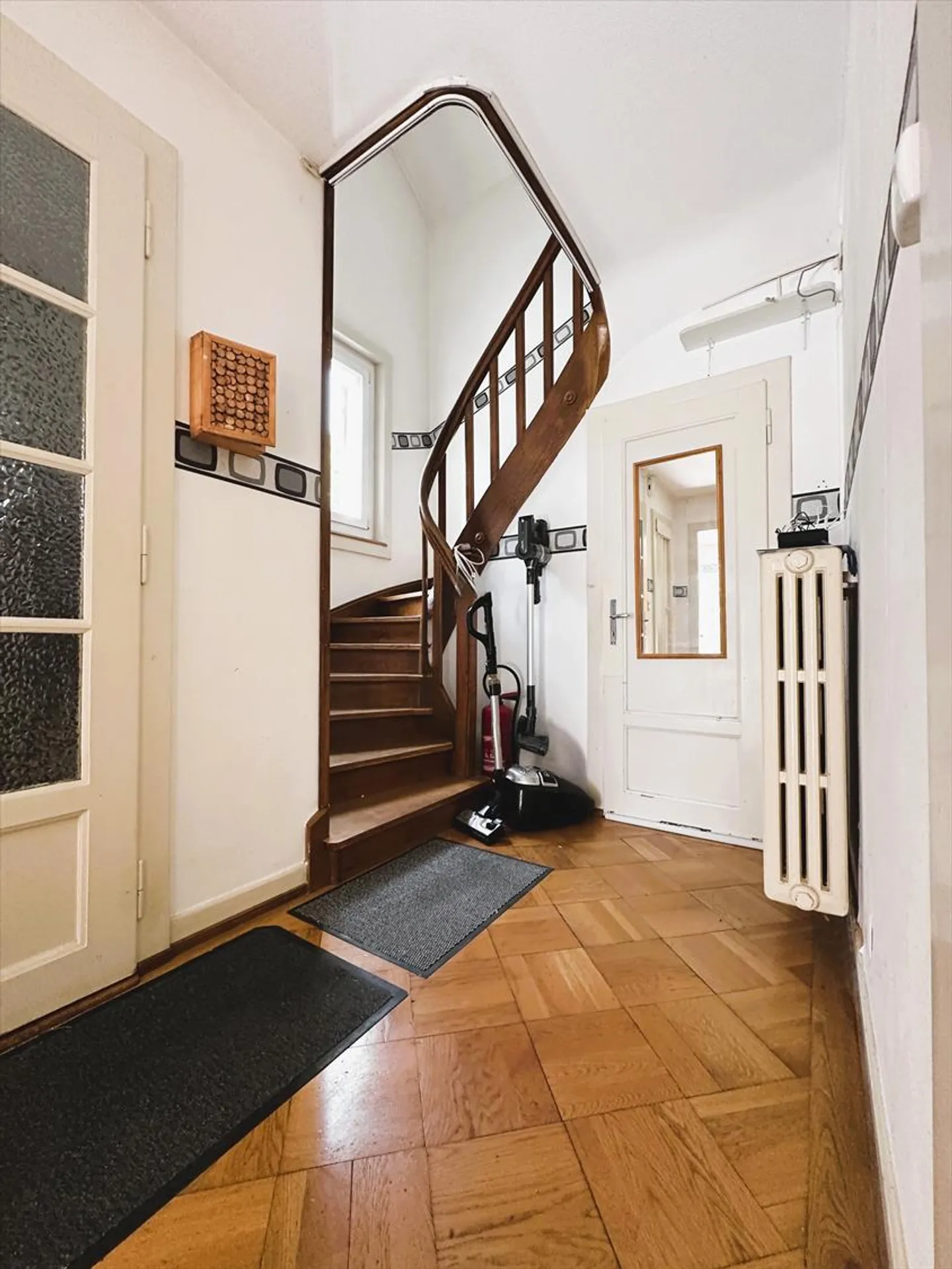 Villa 6,5 Zimmer - Foto 3 von 8