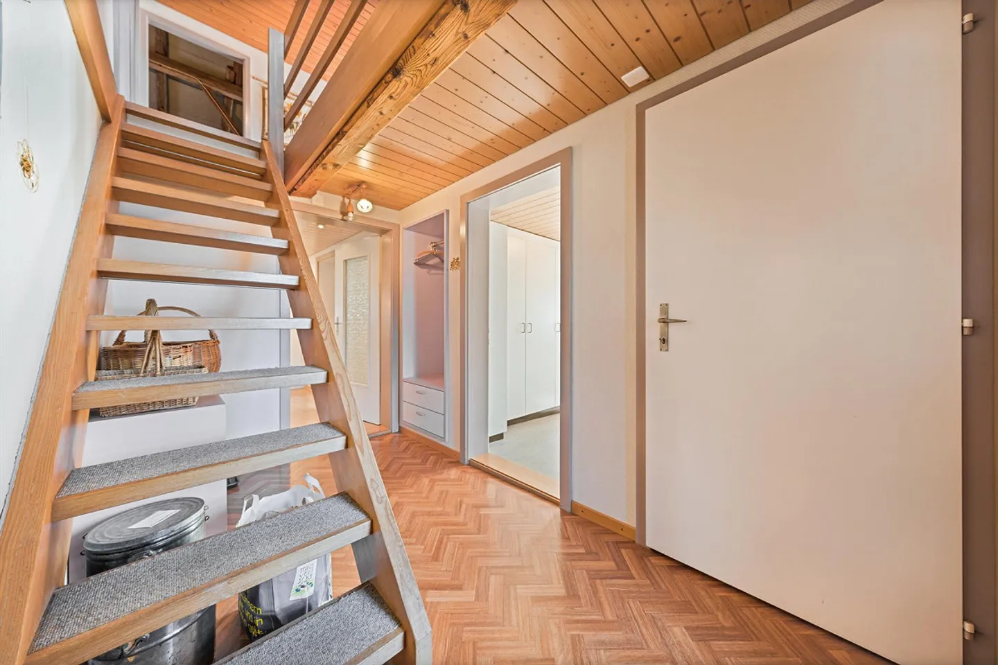 Maison spacieuse avec atelier - Photo 7 sur 11