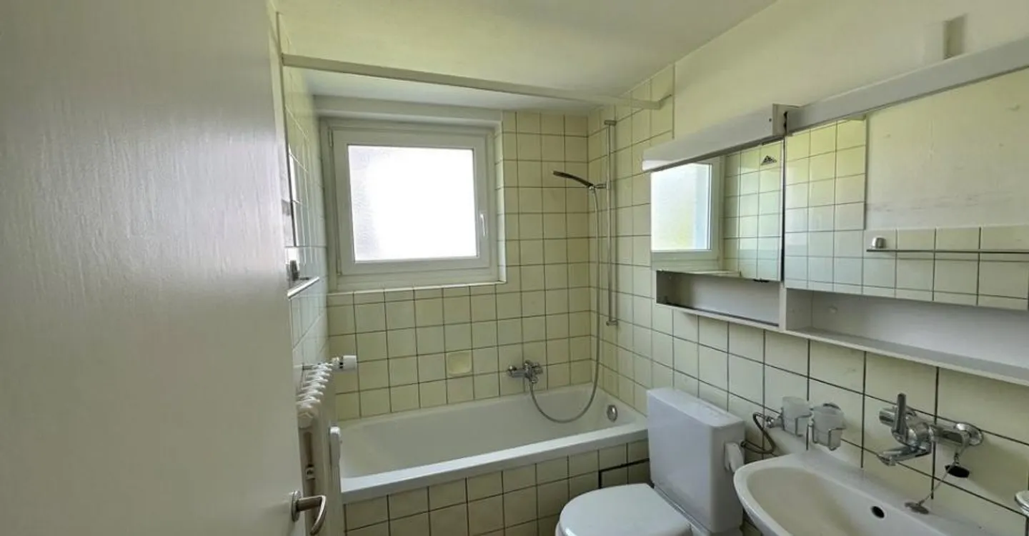 Appartement attrayant de 3 pièces au rez-de-chaussée - Photo 6 sur 8