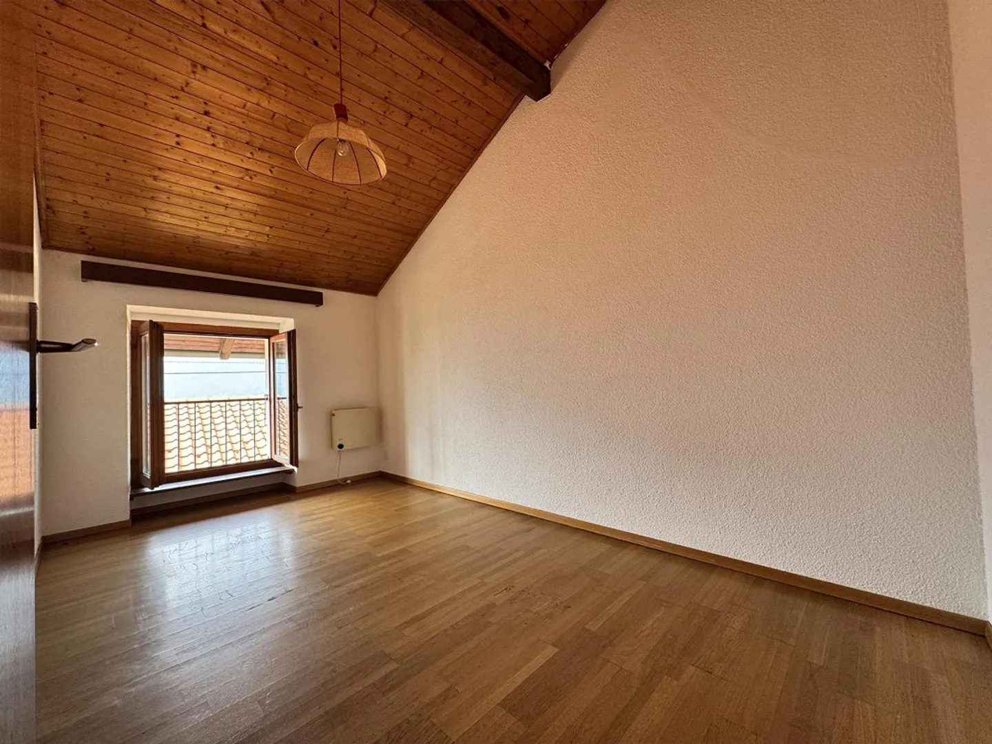 Casa unifamiliare caratteristica 5.5 con giardino a Valcolla - Foto 5 di 9