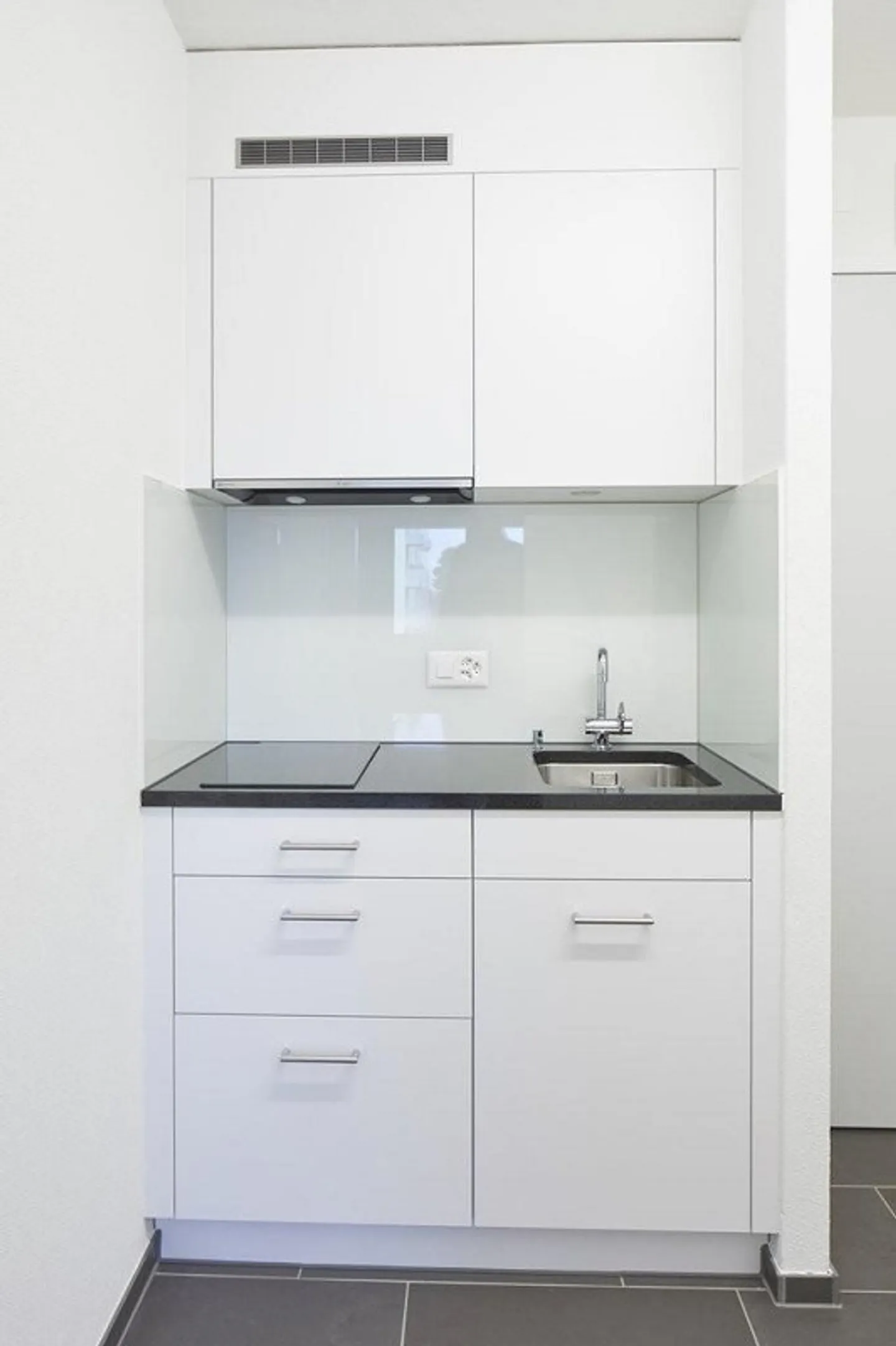 Stylisches Studio bei Zofingen - Foto 3 von 7