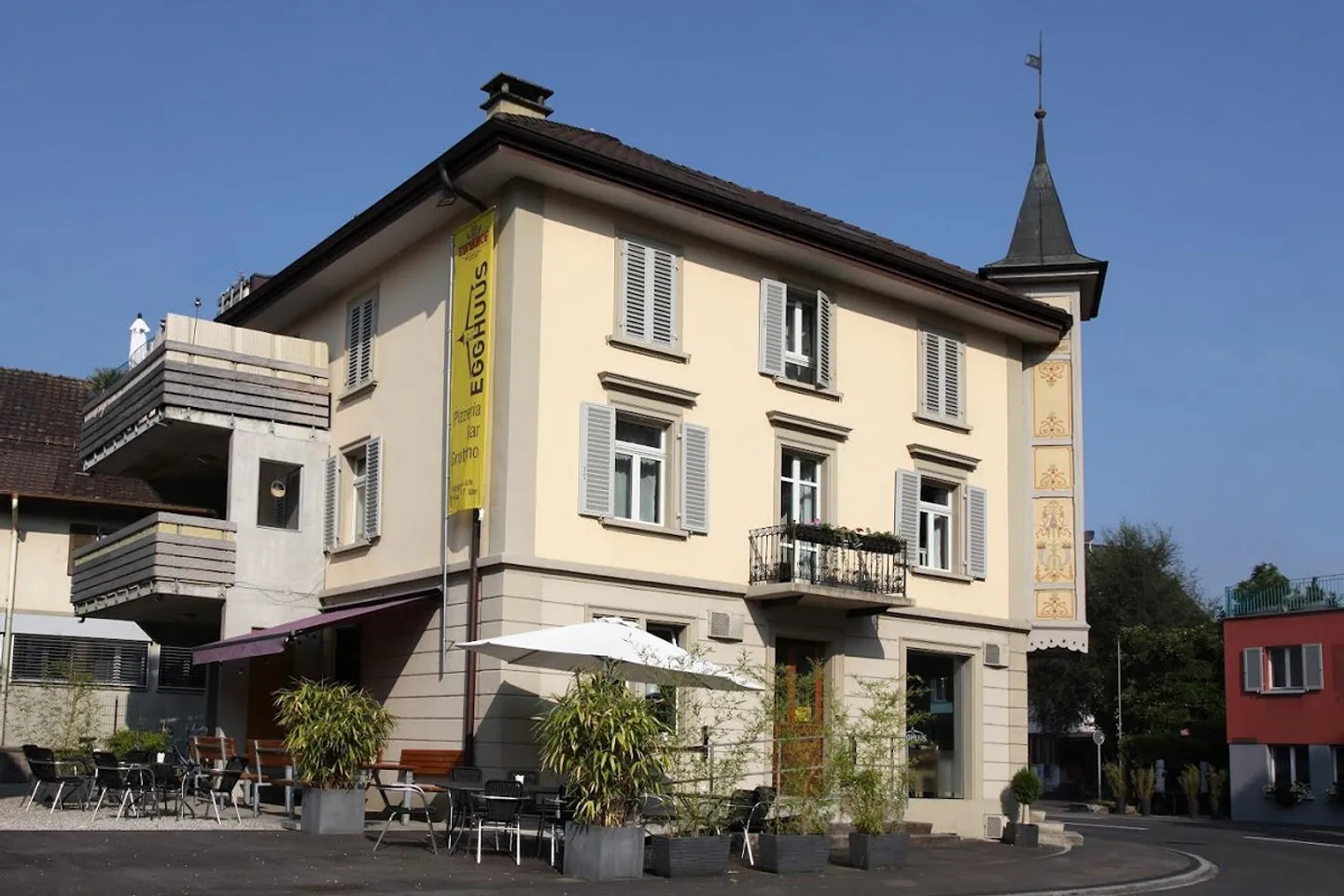 Appartamento soleggiato di 3,5 stanze in una casa storica - Foto 1 di 10