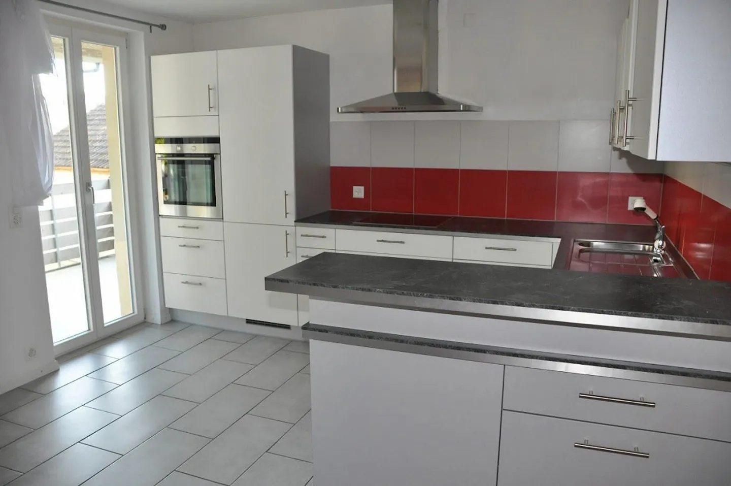Appartamento soleggiato di 3,5 stanze in una casa storica - Foto 4 di 10