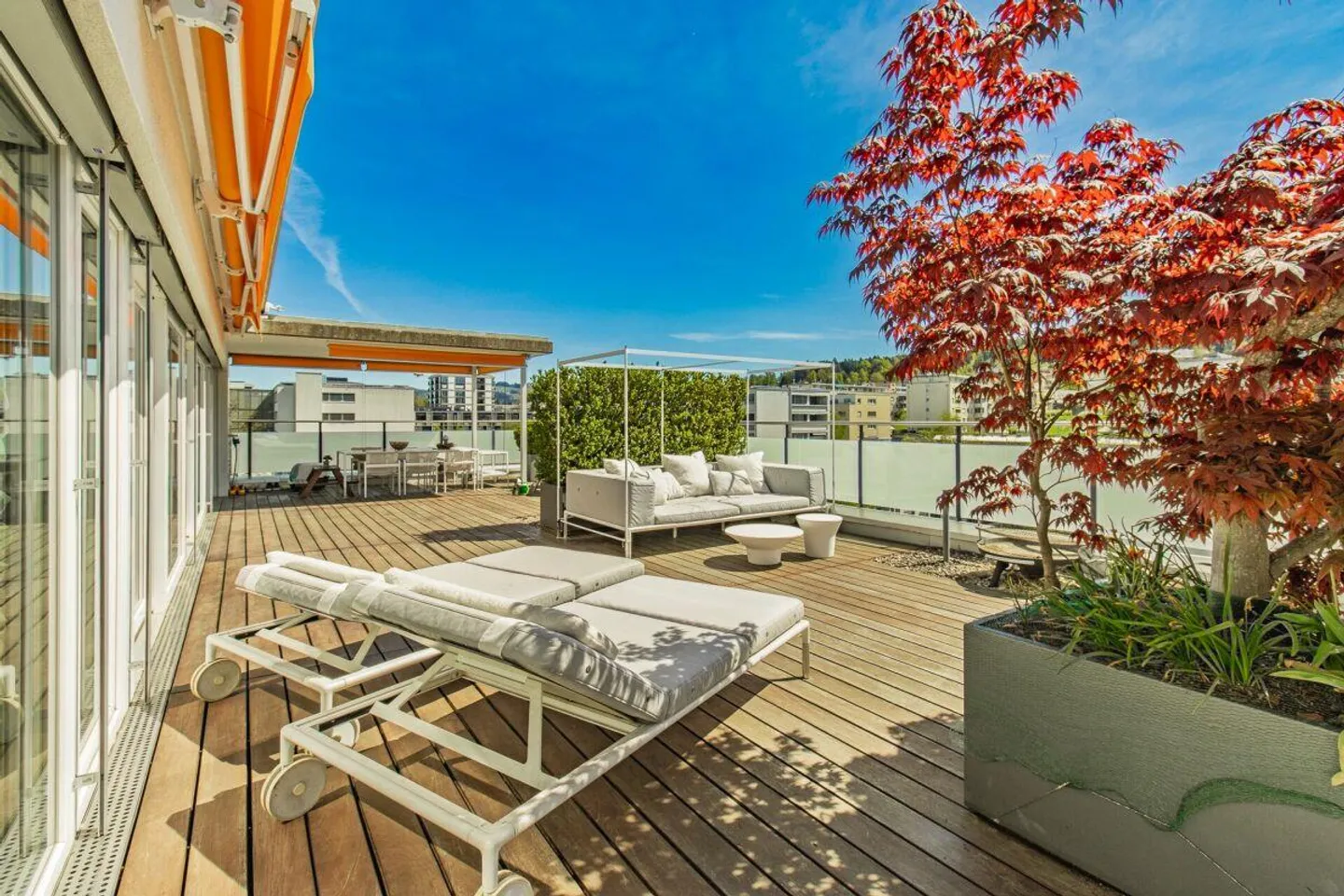Modernes Terrassenhaus mit Weitsicht - Foto 8 von 16
