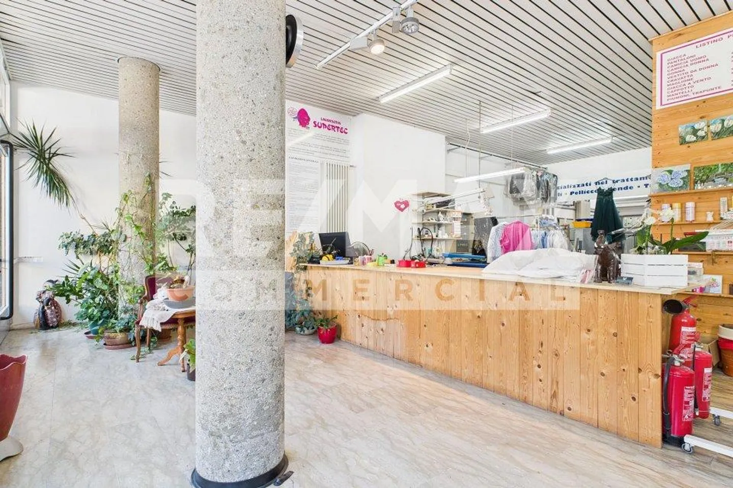 Lugano-Cassarate – Verkaufsfläche mit großer Sichtbarkeit zu verkaufen - Foto 4 von 12