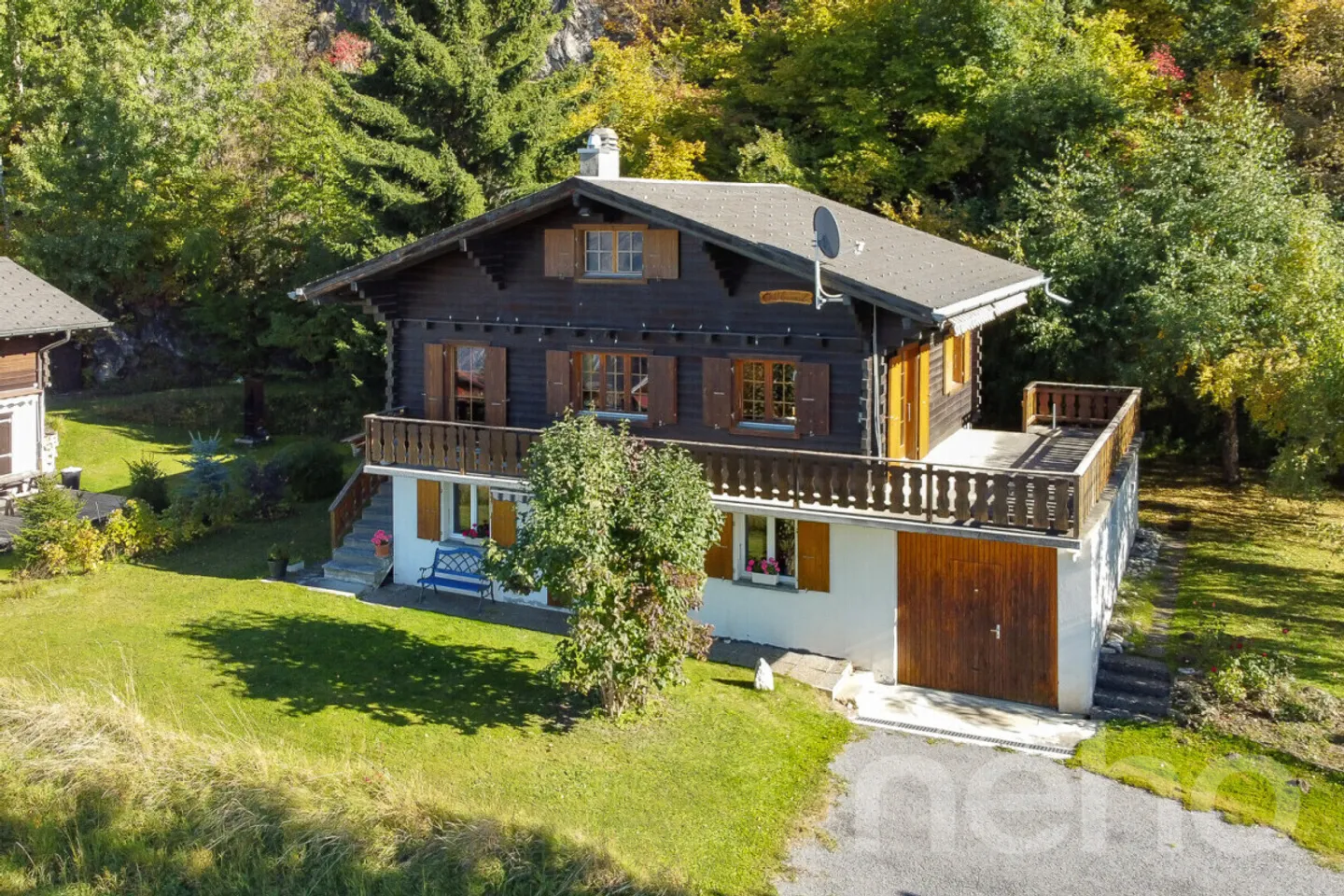 Charmantes Chalet mit separater Wohnung in Tzoumaz - Foto 1 von 12