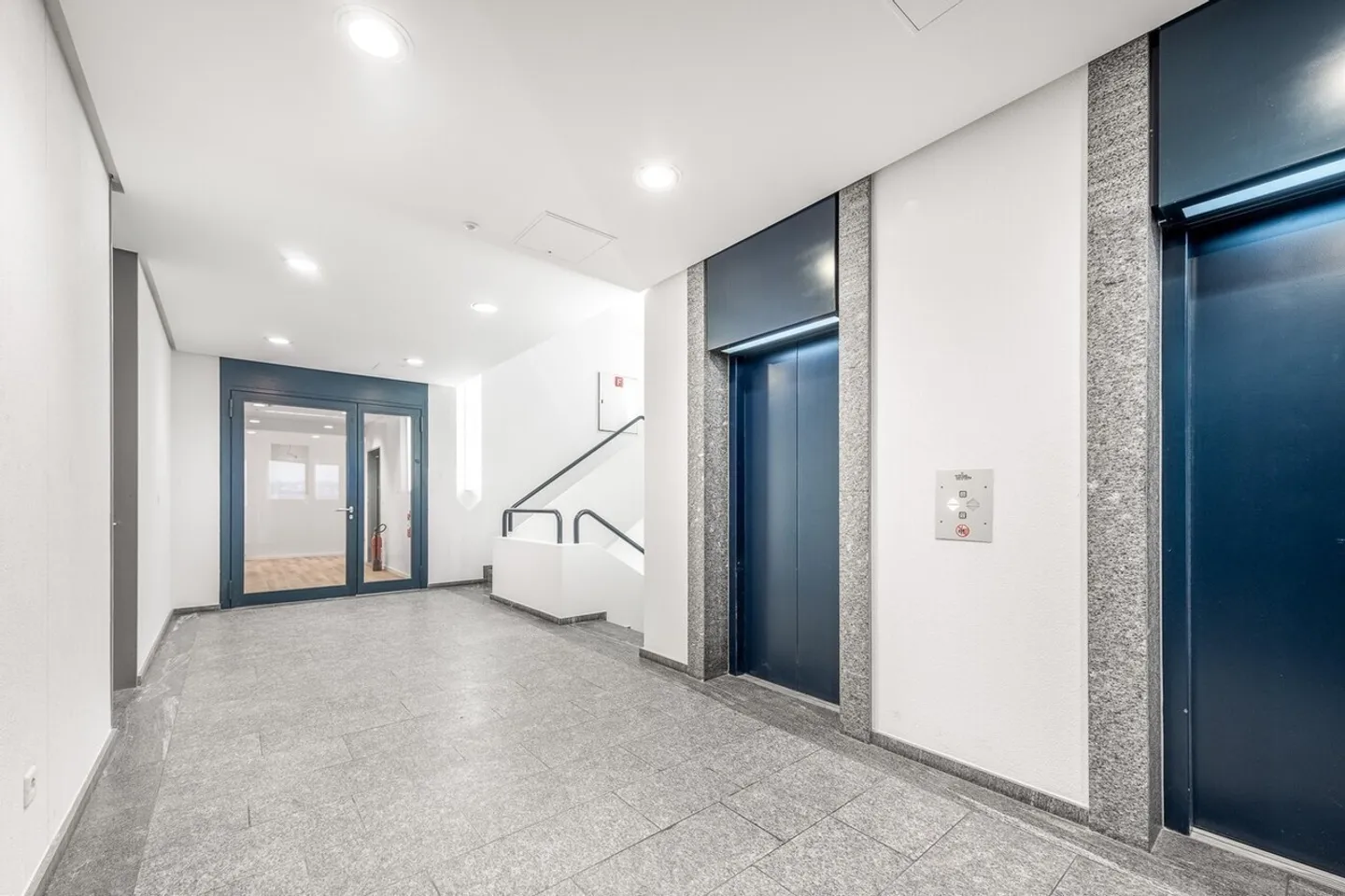 *PROMOTION DE LOCATION* Votre nouveau bureau prêt à emménager avec 2 mois de loyer gratuit ! - Photo 7 sur 12