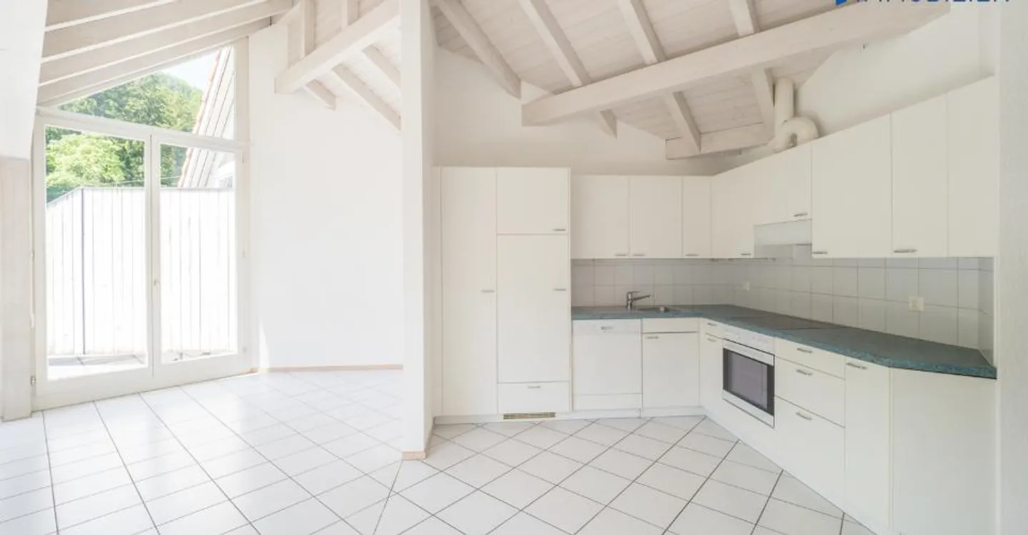 Fehr Immobiliare - Confortevole appartamento mansardato di 4.5 locali - Foto 4 di 13