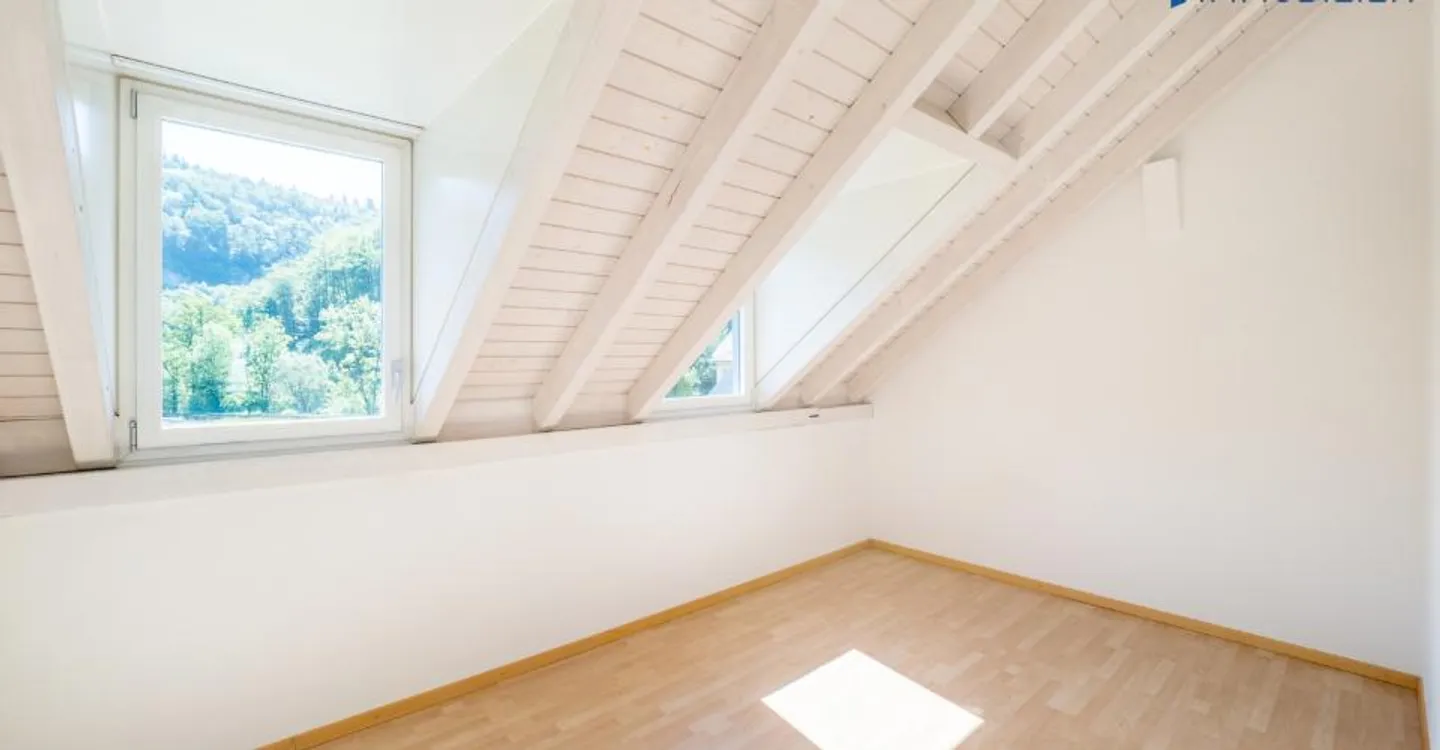 Fehr Immobiliare - Confortevole appartamento mansardato di 4.5 locali - Foto 7 di 13