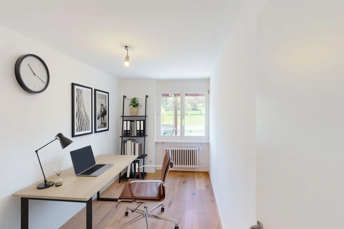 4.5-Room Terrace House with Breathtaking Views in Unterkulm AG - Photo 9 of 17