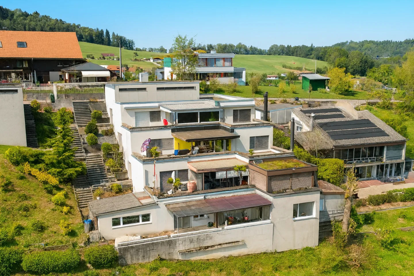 4.5-Room Terrace House with Breathtaking Views in Unterkulm AG - Photo 16 of 17