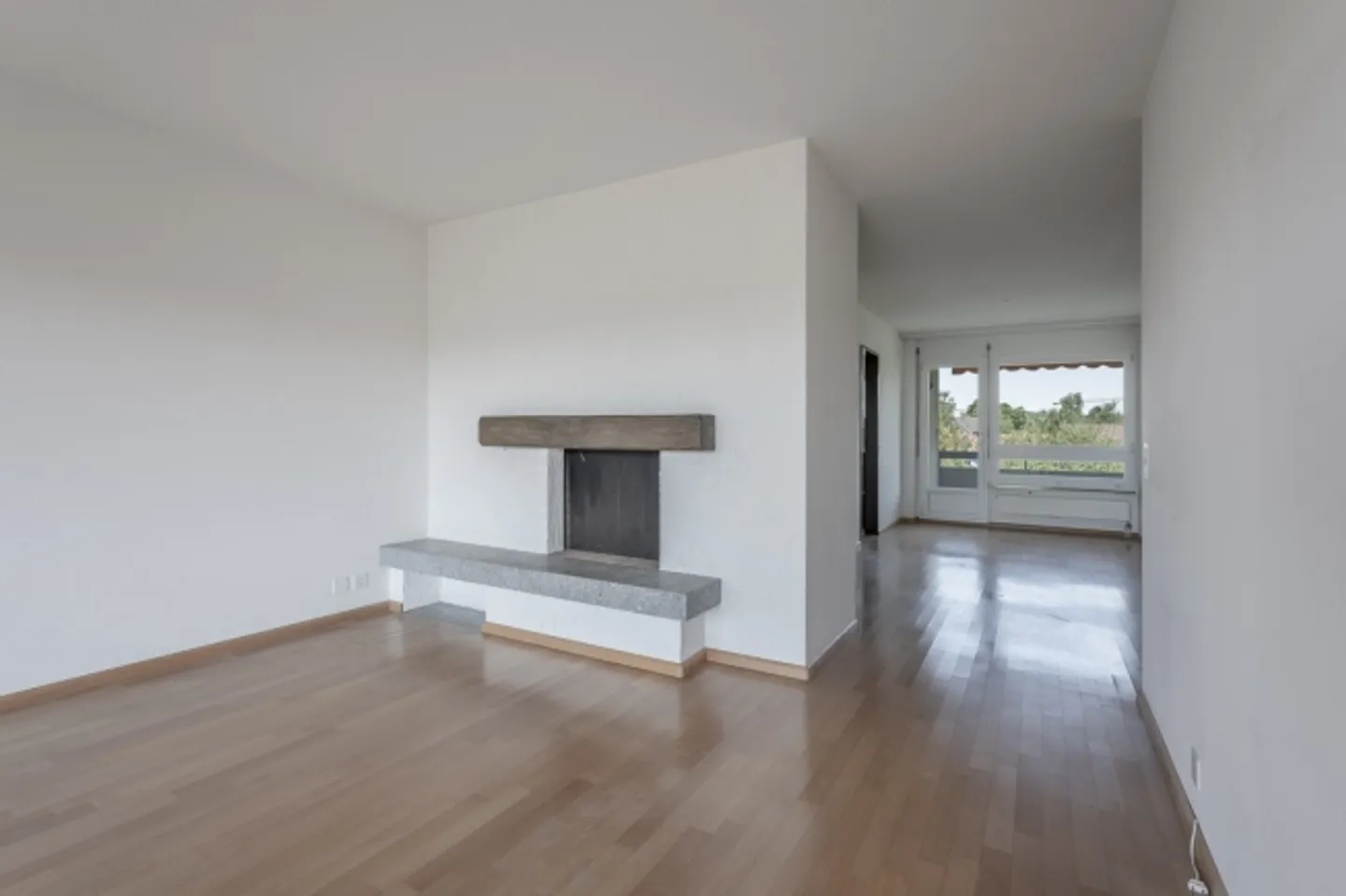 Appartamento attraente in una zona residenziale popolare con eccellenti collegamenti di trasporto - Foto 3 di 9