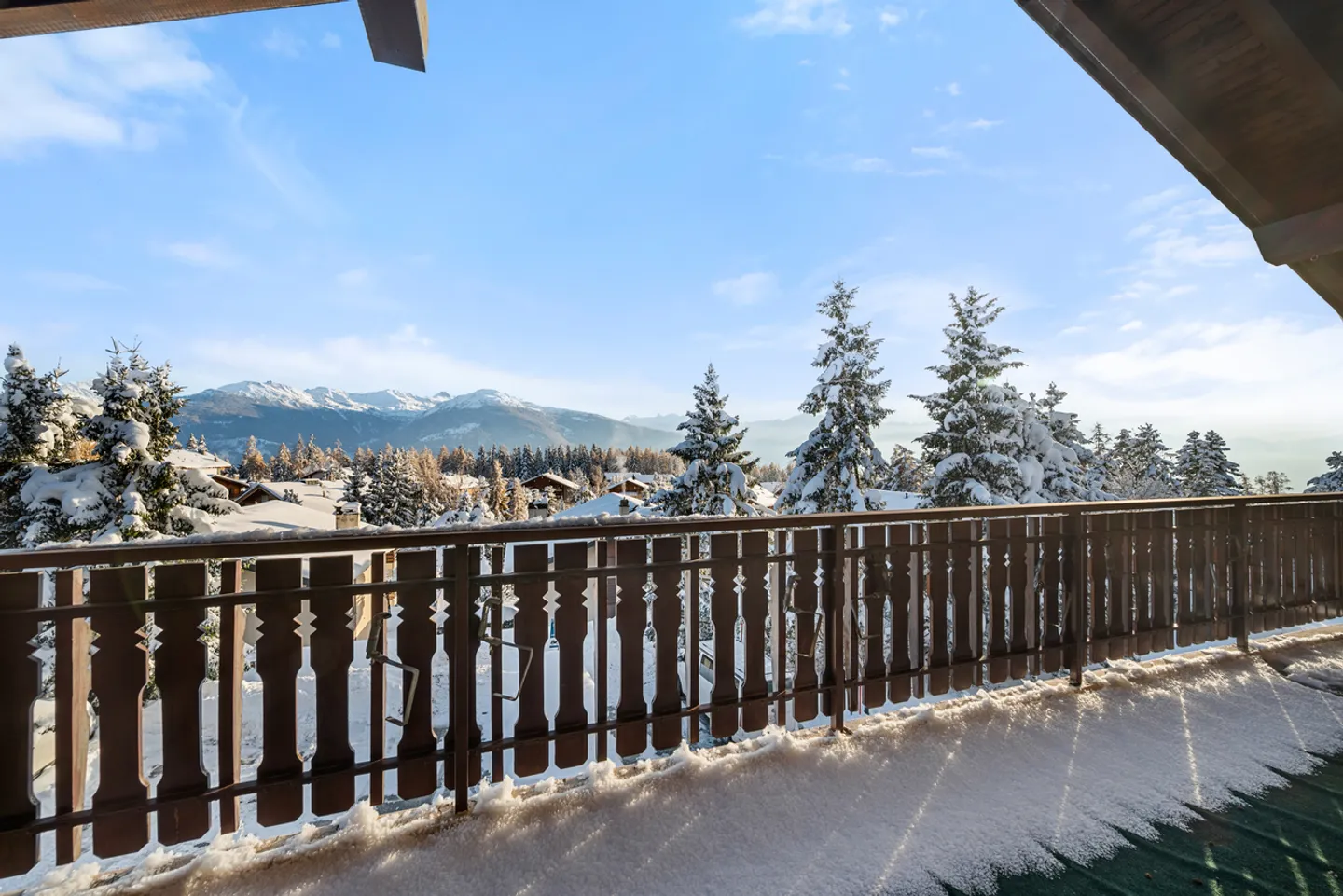 Chalet with Mountain Views - Photo 1 of 22
