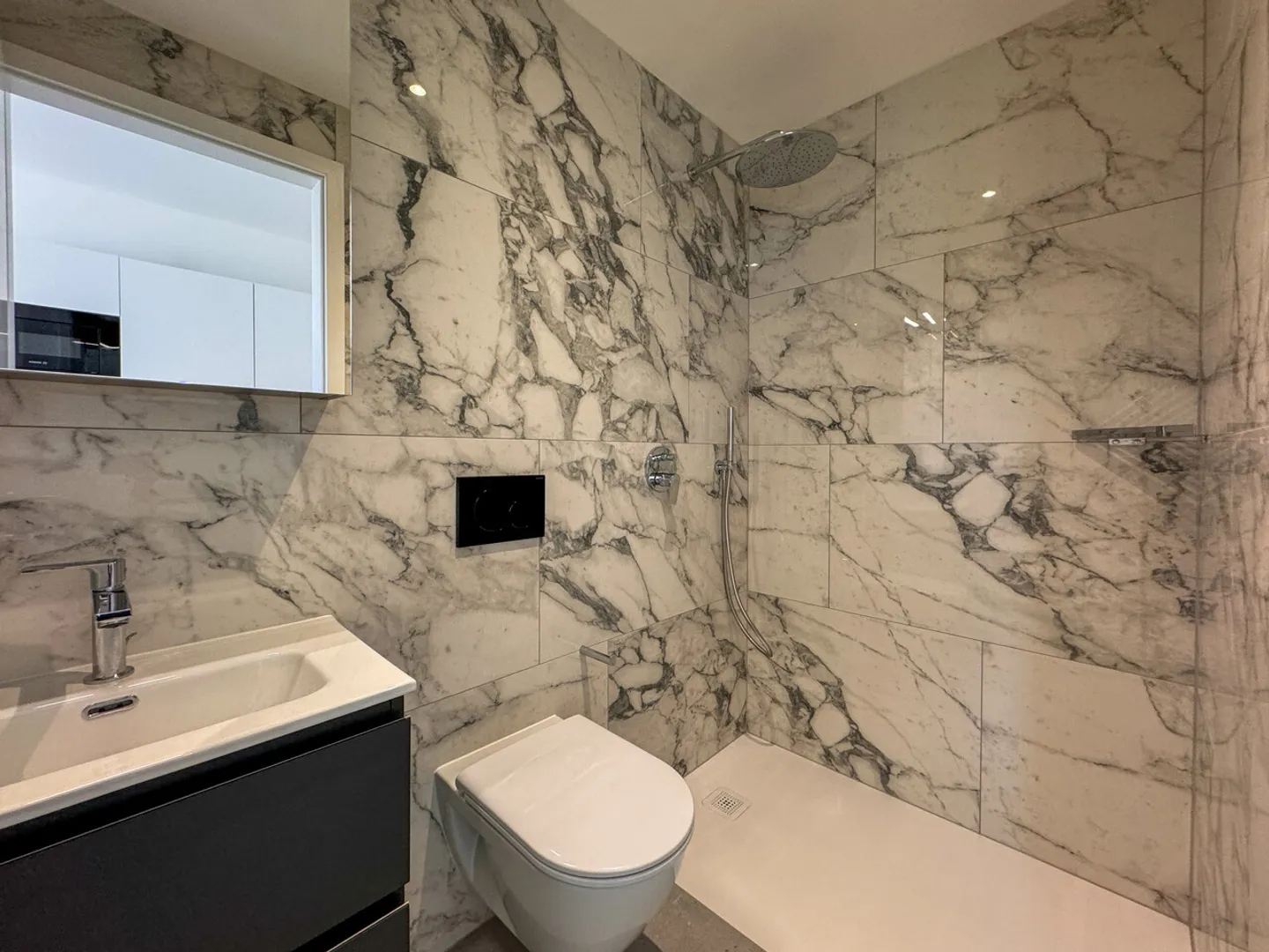 Studio à louer - Photo 8 sur 10