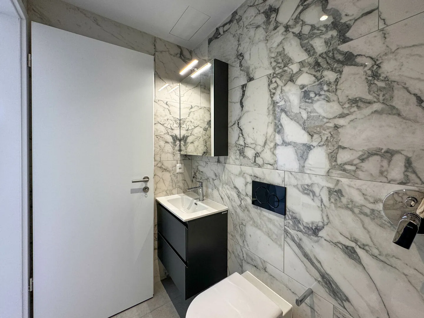 Studio à louer - Photo 9 sur 10